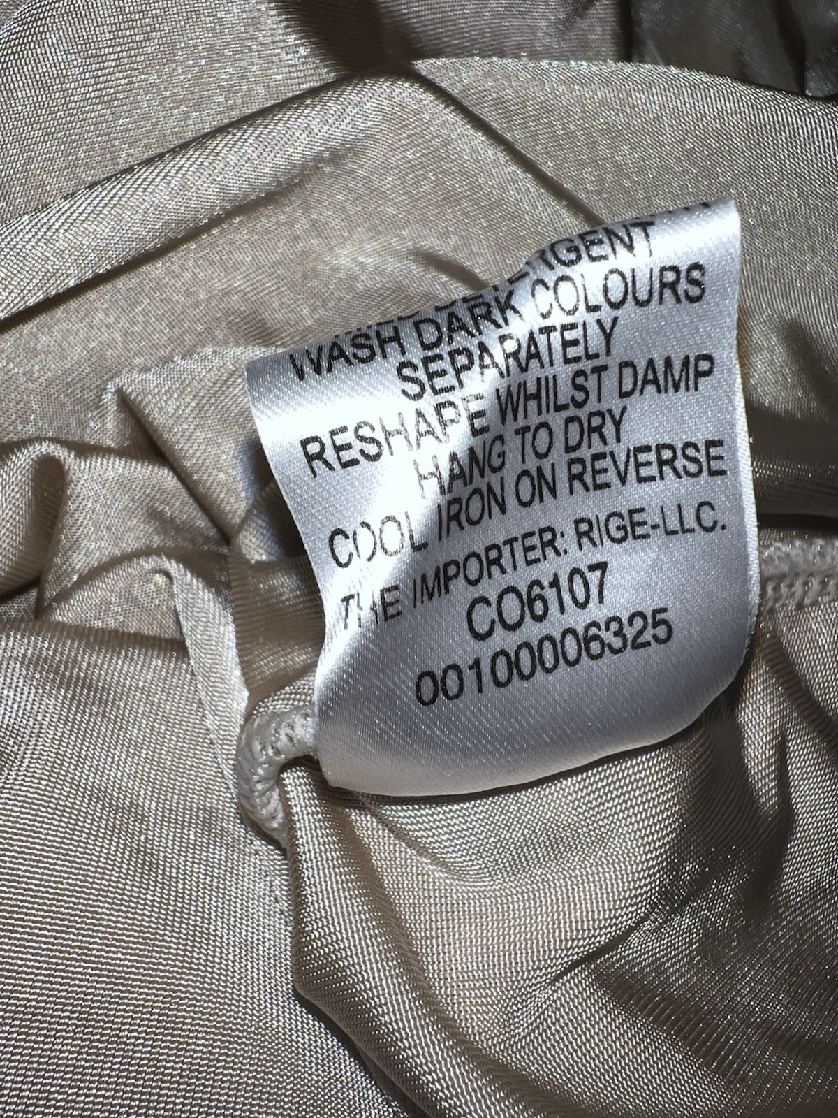 Quiz Beige/Champagne Ruched Plunge Neckline Draped Waist Dress Stretch Size 10
