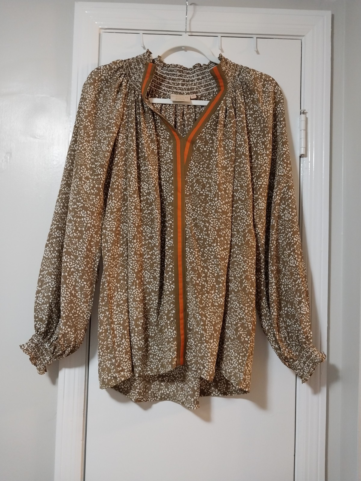 Rungolee Silk Blouse Multicolor Boho Chic Women’s M Smocked Sleeve V-Neck