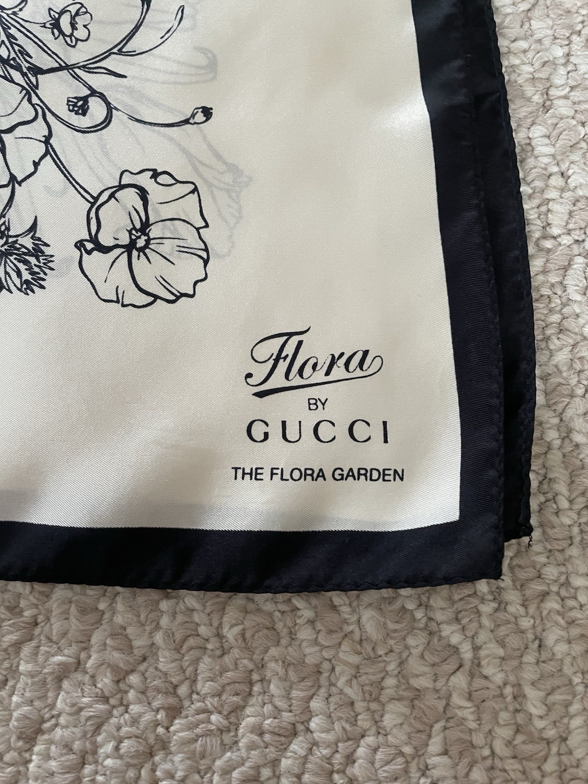 Gucci Flora Scarf