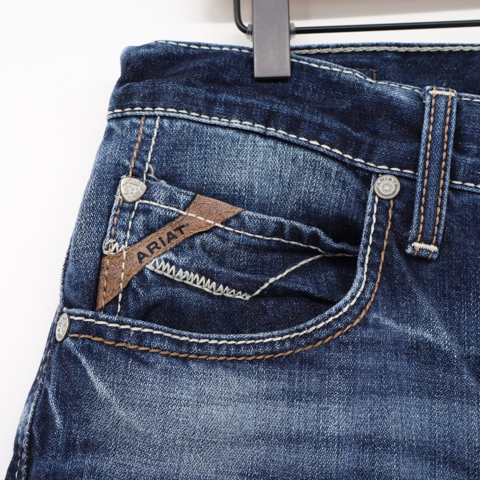 Ariat M2 Cole Jeans Men’s 33×30 Medium Wash Relaxed Bootcut Blue Denim Western