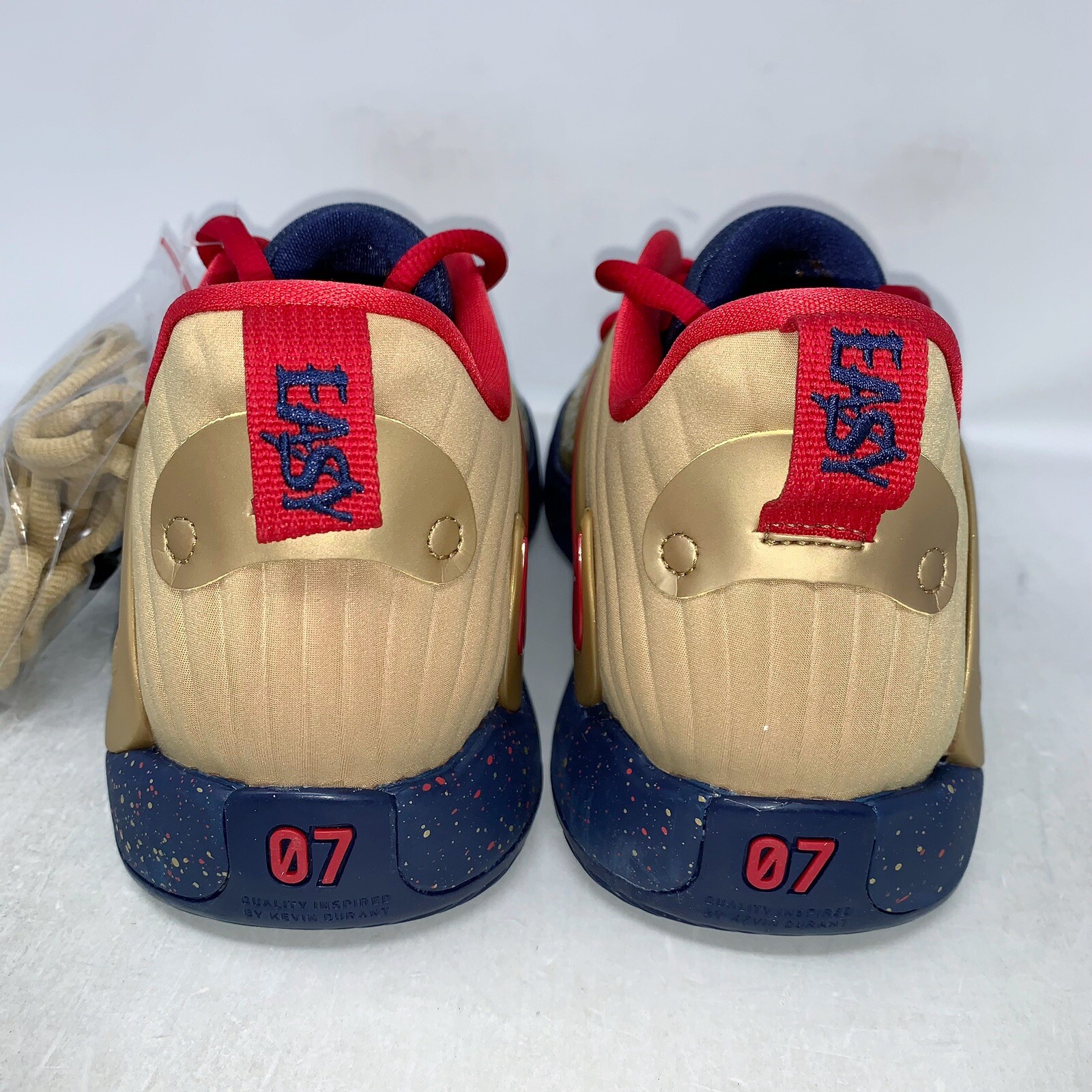 Nike KD15 Olympic Gold Medal Sneaker, Size 7.5 / 9W BNIB DC1975-700