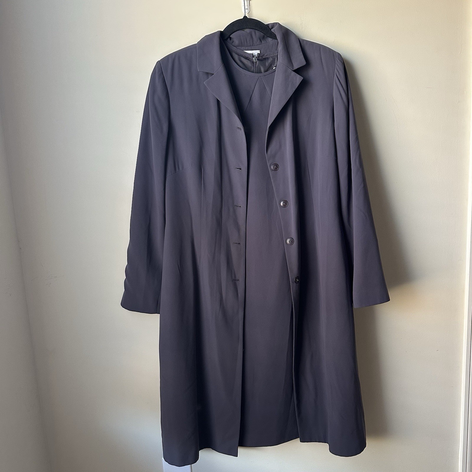 Harvé Benard Sport Women’s Sheath Dress With Matching Trench Coat Set Gray Sz 8