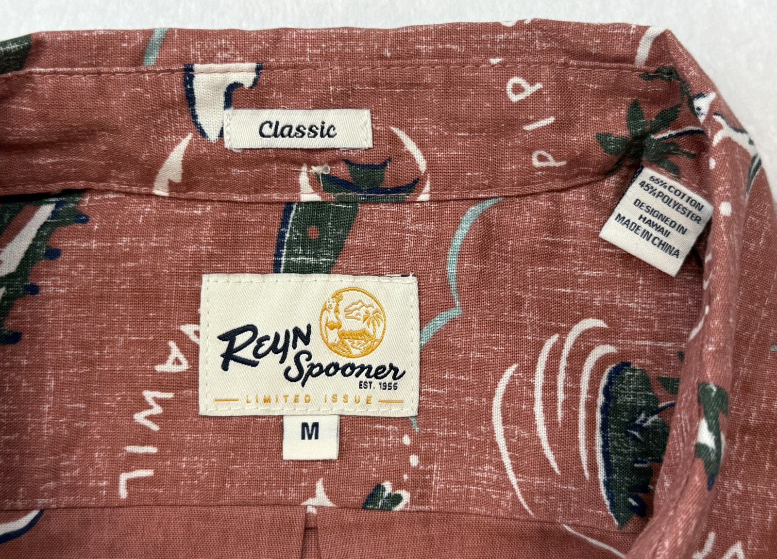Reyn Spooner Ocean Chillin Classic Fit Hawaiian Aloha Shirt Mens MD. Surf Spots