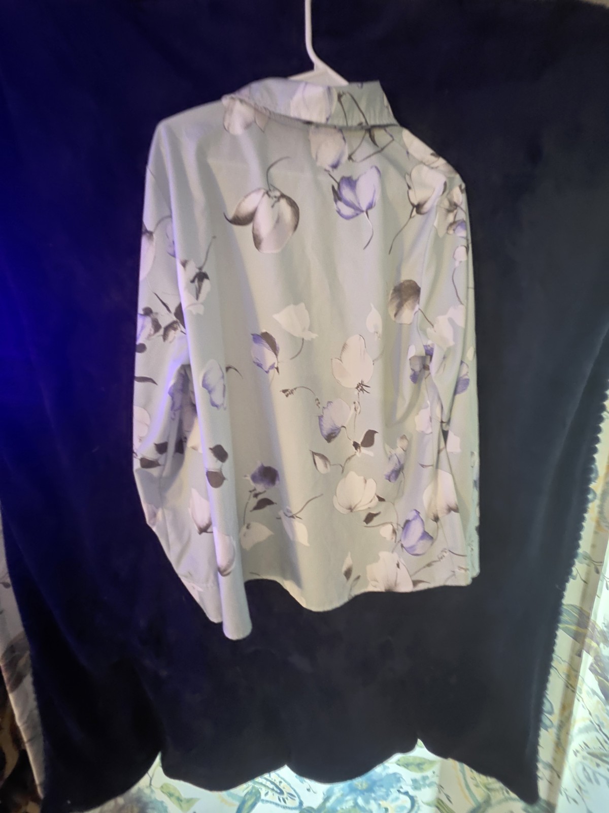 Womens Plus 3XL Green Floral Woven Polyester Collared Button Front Blouse