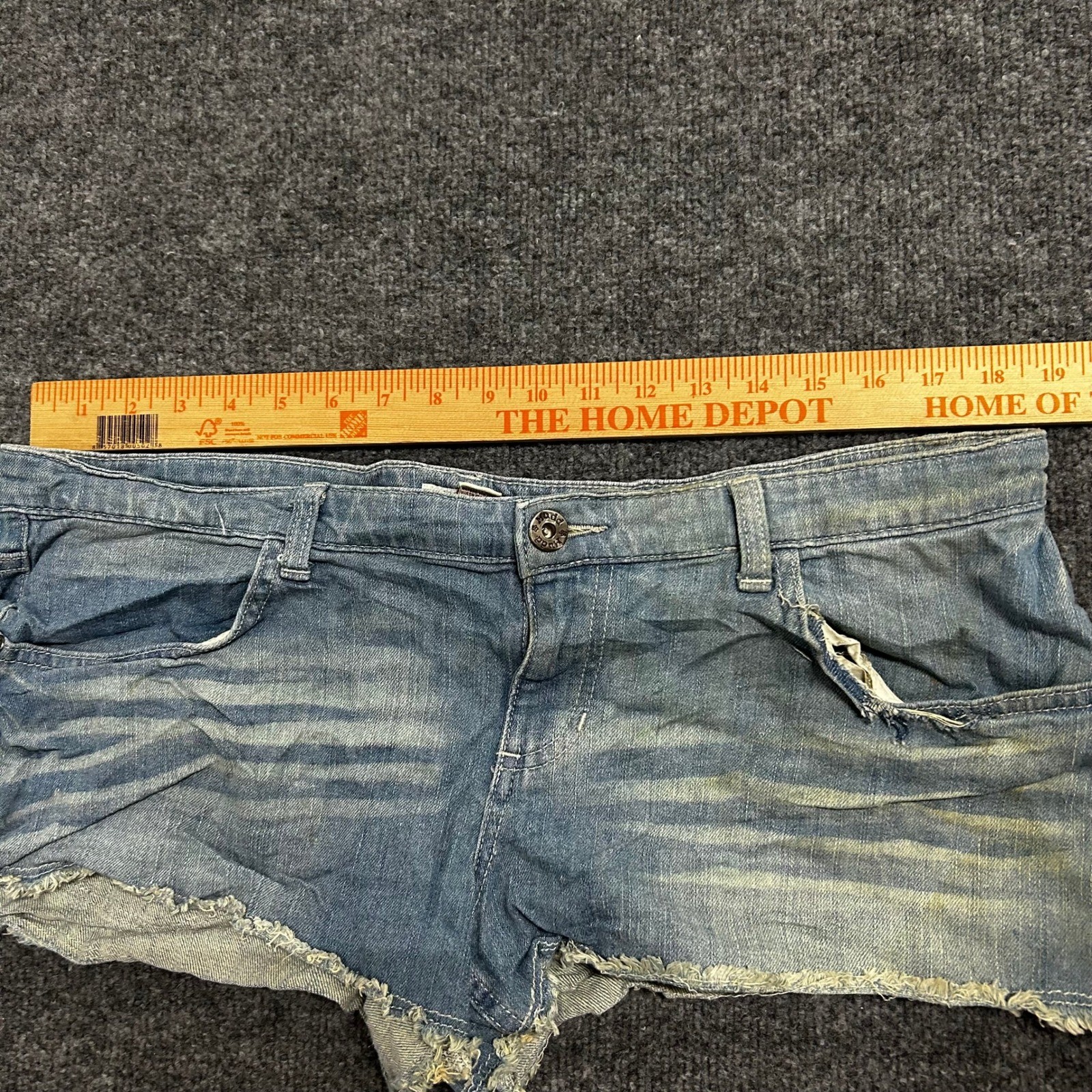 Mudd Denim Shorts Womens Size 15 Blue Low Rise Cutoff Raw Hem Casual Stretch