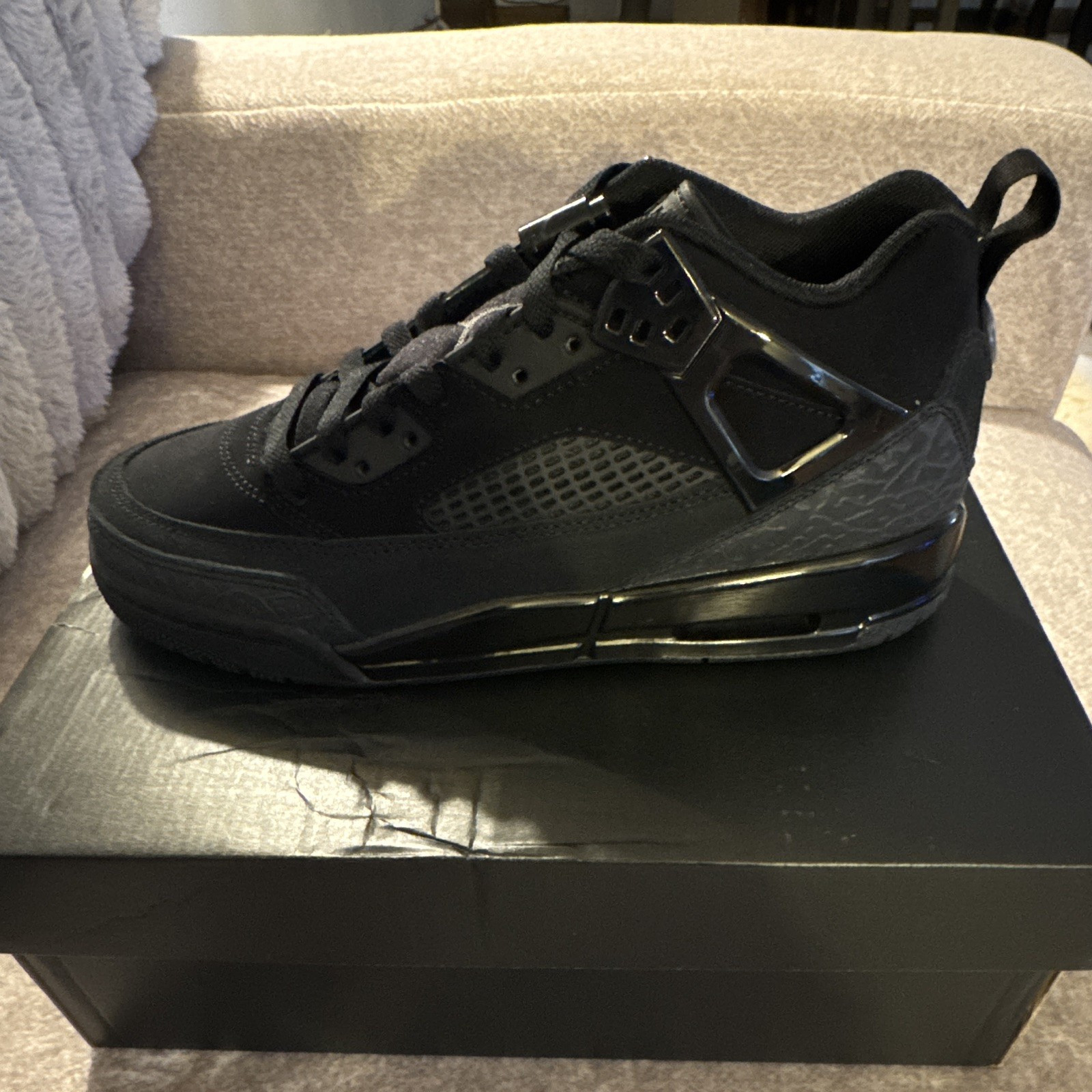 Big Kids AIR JORDAN SPIZIKE LOW (GS)_BLACK/BLACK-ANTHRACITE FQ3950-001-SIZE 7Y