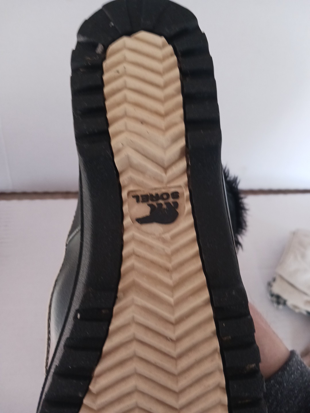 Sorel Tivoli II Womens US 9.5 Leather Suede Black Waterproof Snow Boots