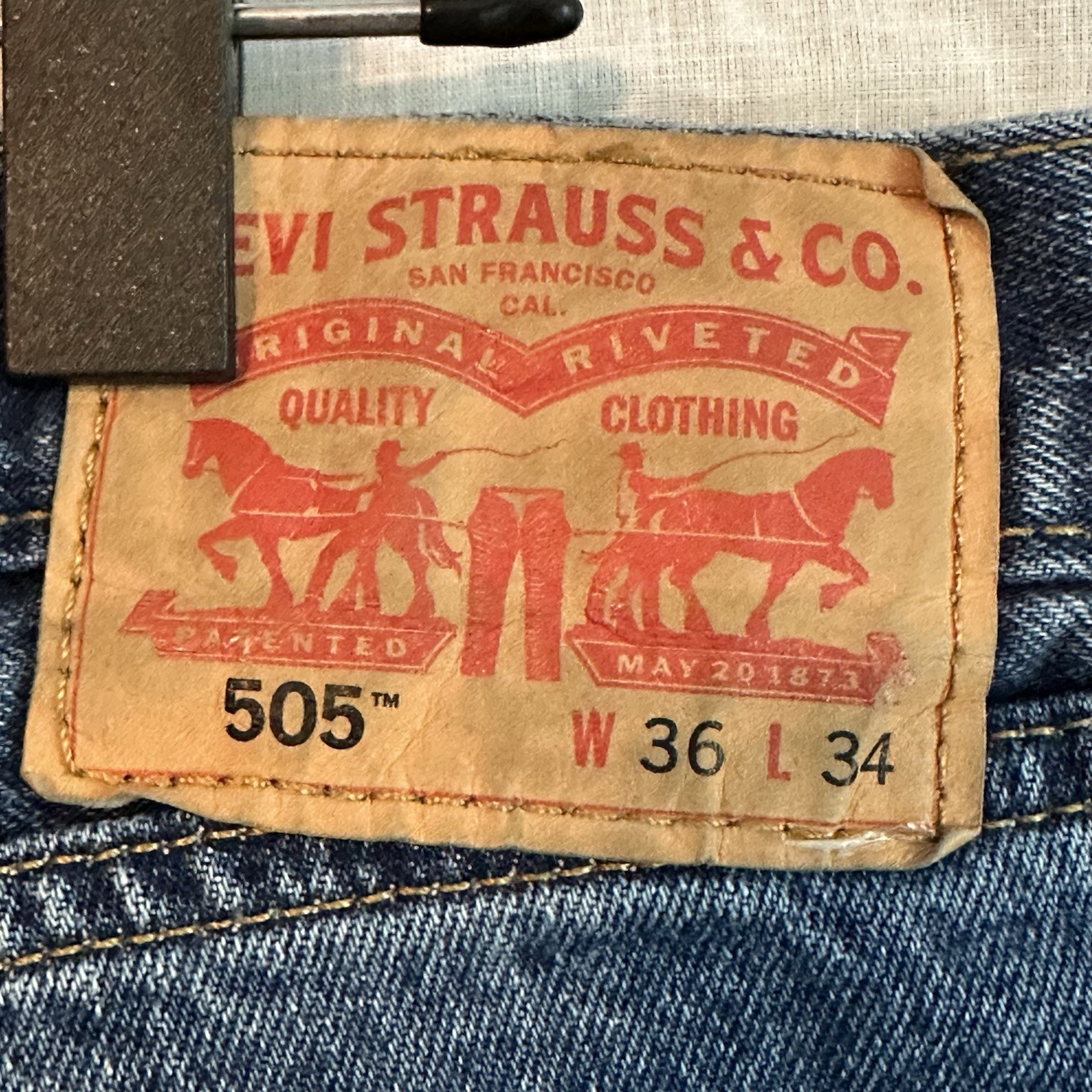 Levi’s 505 Regular Fit Jeans Men’s 36×34 Blue Denim Straight Leg Red Tab
