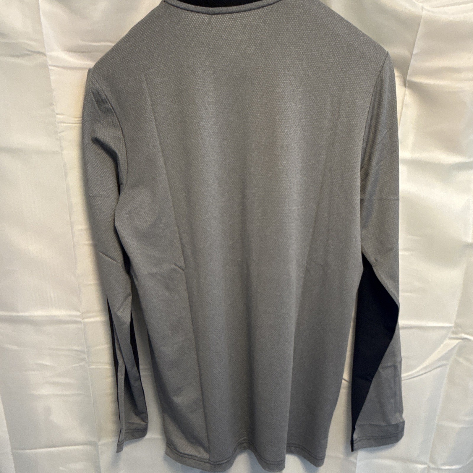 RAWGEAR Black/Gray Long Sleeve Crew Neck Athletic Lightweight Tee Size L