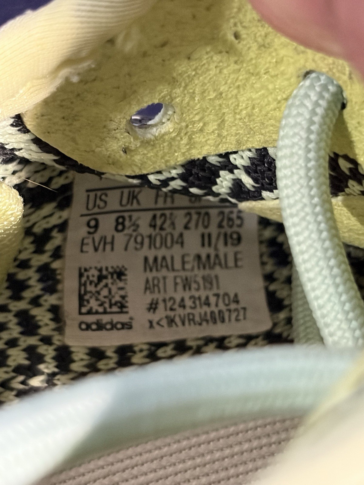 Size 9 – adidas Yeezy Boost 350 V2 Yeezreel Non-Reflective, Authentic