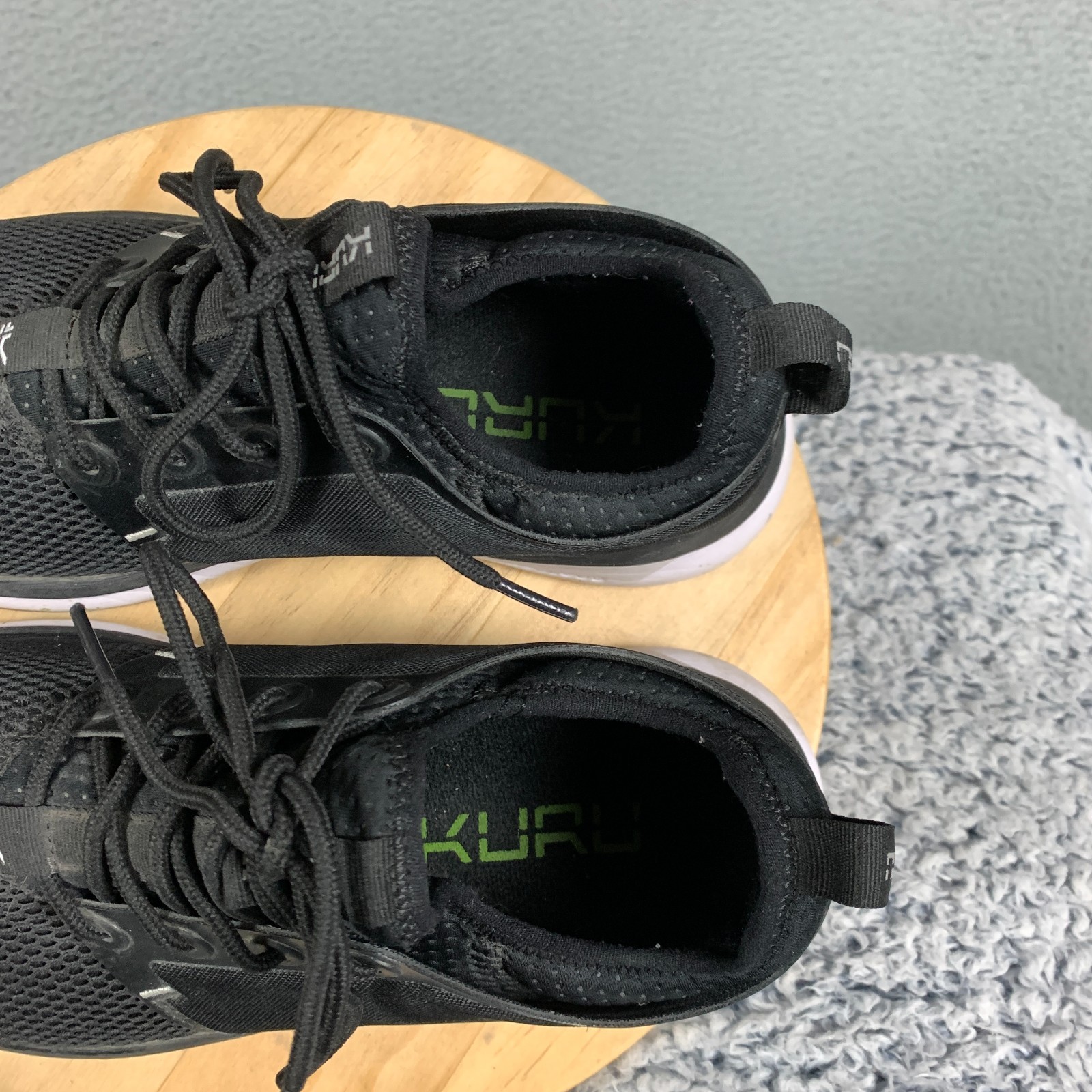 Kuru Atom Sneakers Women’s 8 Black/White/Gum Mesh Athletic Running Walking Shoes
