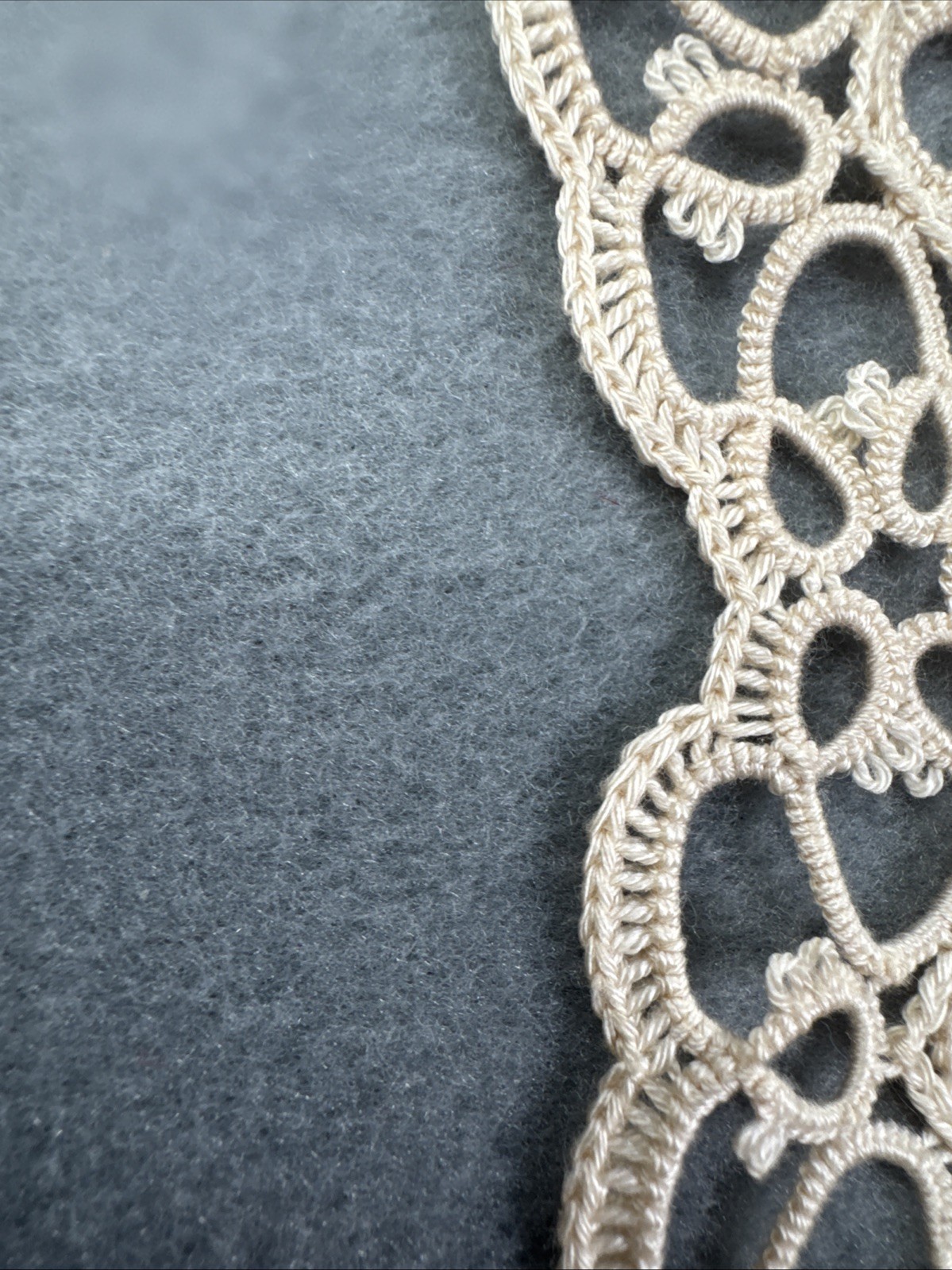 Vintage Tatted Lace Collar Cotton Floral Medallion Hong Kong Button Close