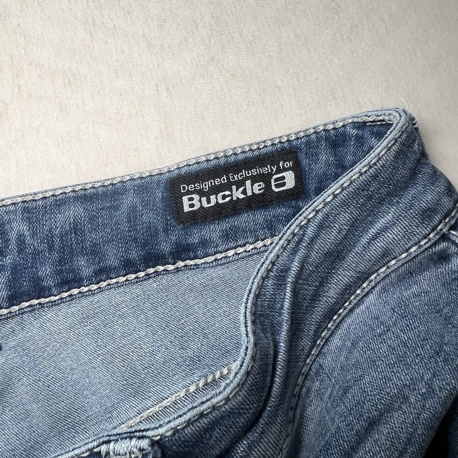 Salvage Supply Co Buckle Mayhem Straight Fit 33R Jeans Men’s Whiskered