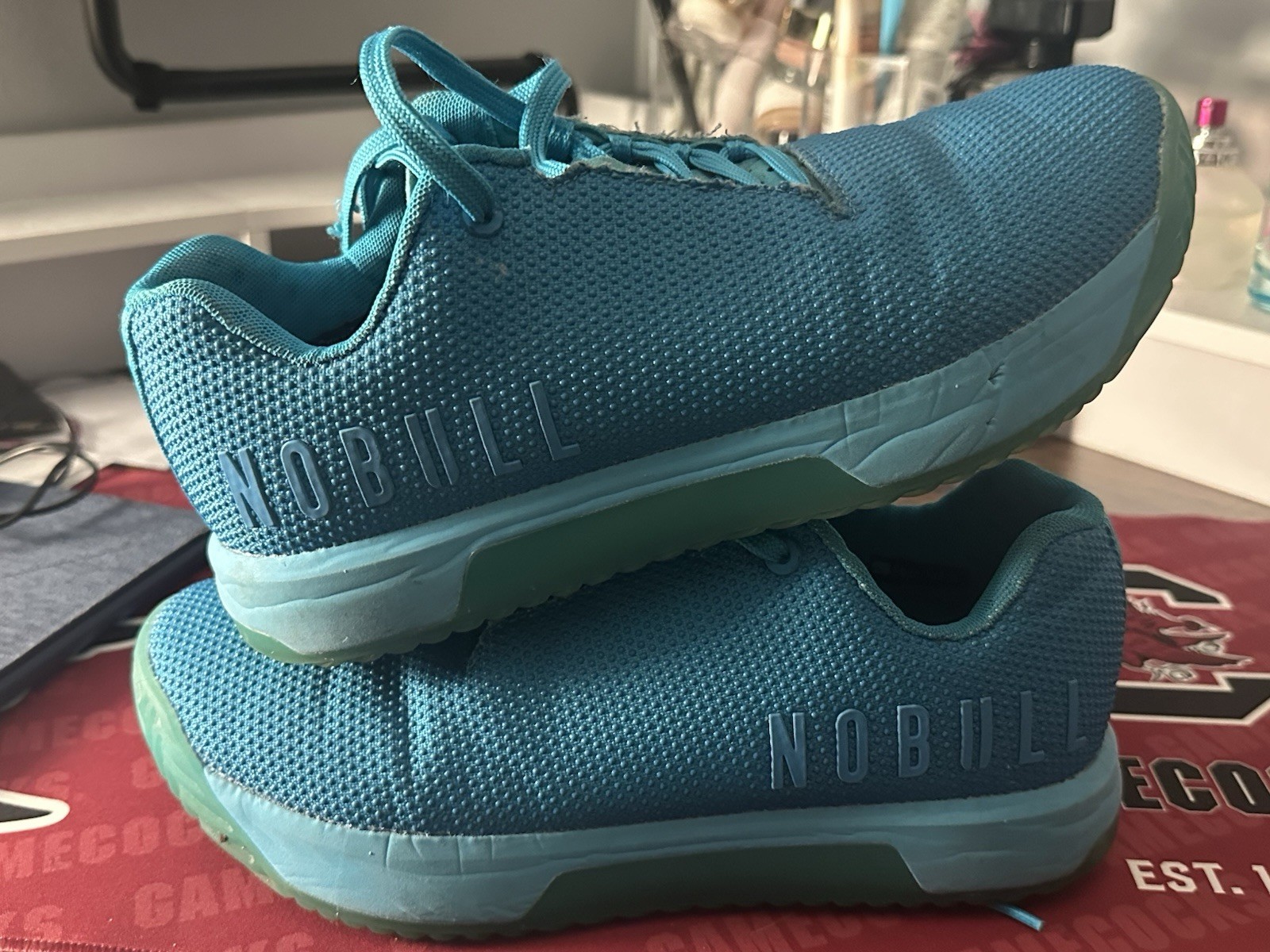NOBULL Women’s size 9Blue Low Top Lace-Up Athletic Sneakers Rubber Sole