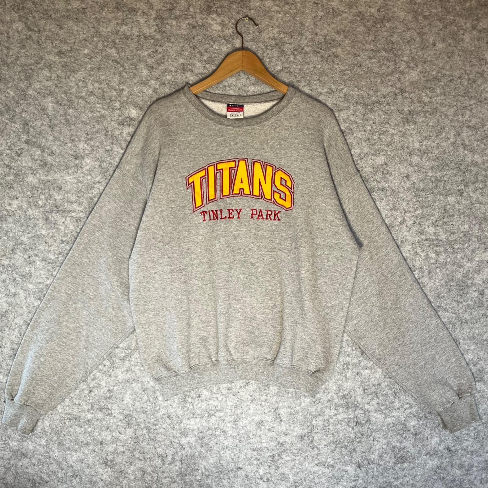 Champion Mens Titans Crewneck Sweatshirt Grey Size L Spell Out 90s Y2K Oversize