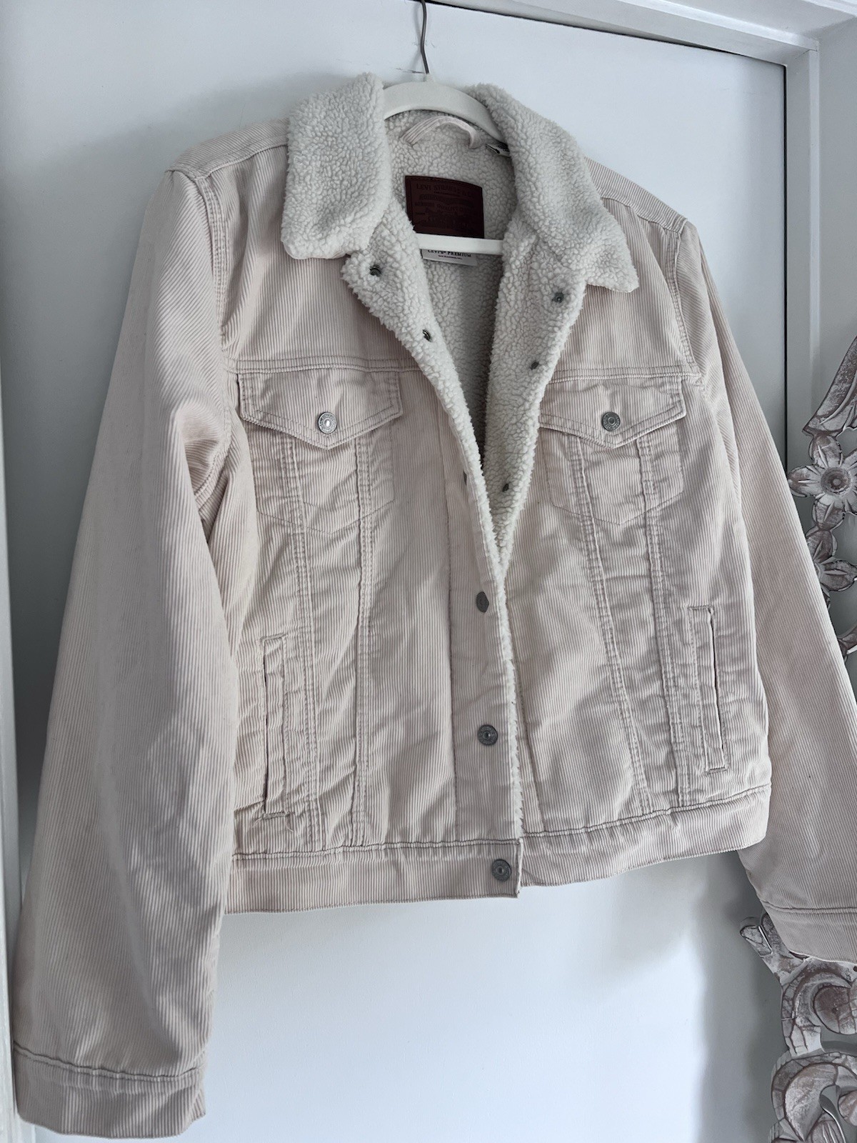 Levi Strauss & Co. Levi’s Corduroy Trucker Sherpa Lined Jacket Beige Women’s XL