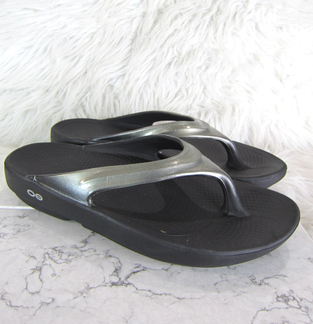 OOFOS Oolala Black Latte Flip Flop Thong Recovery Sandals Women’s Size 40 US 9
