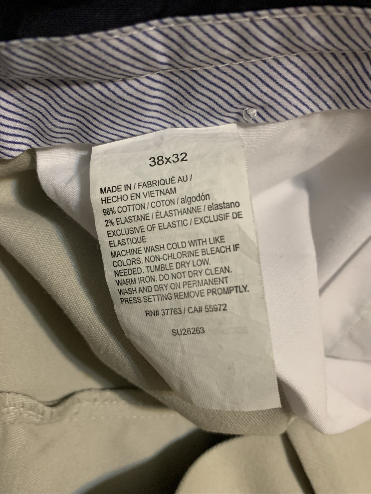 NEW Savane Ultimate Performance Chino Pants Mens 38×32 Pleated Stretch No Iron