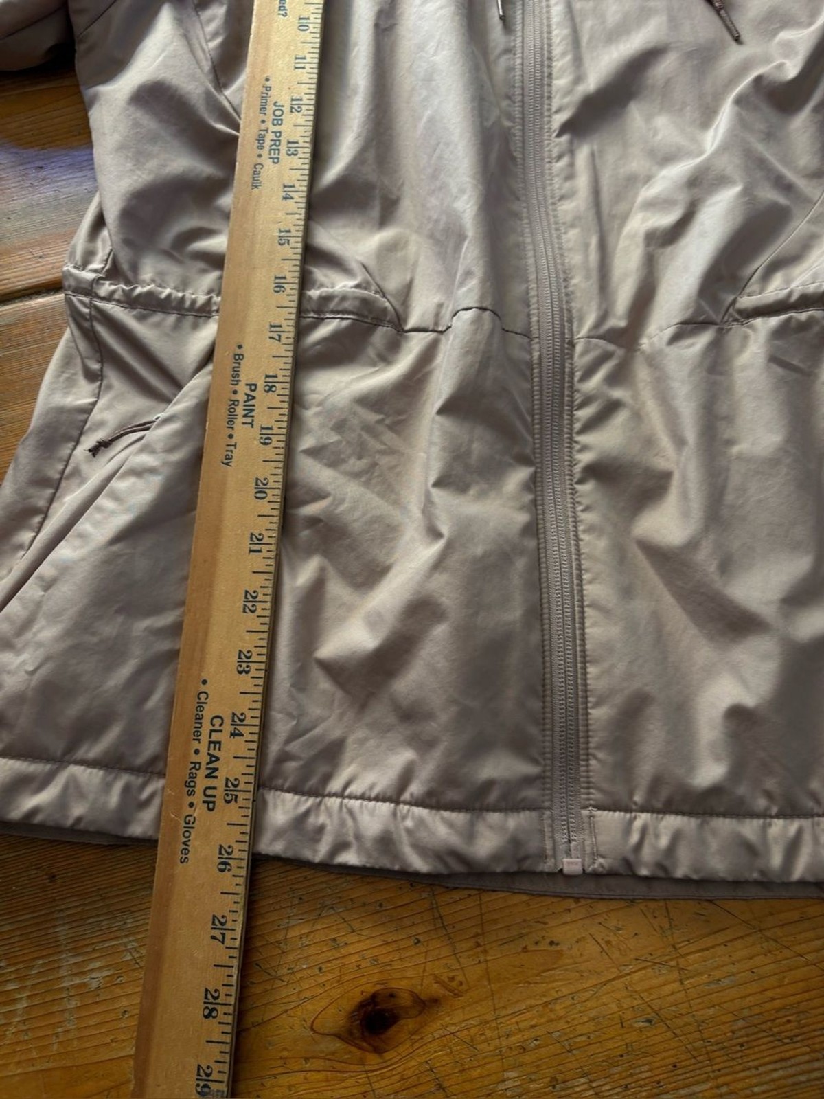 Columbia Hooded Windbreaker Jacket Women’s Medium Taupe Drawstring Waist