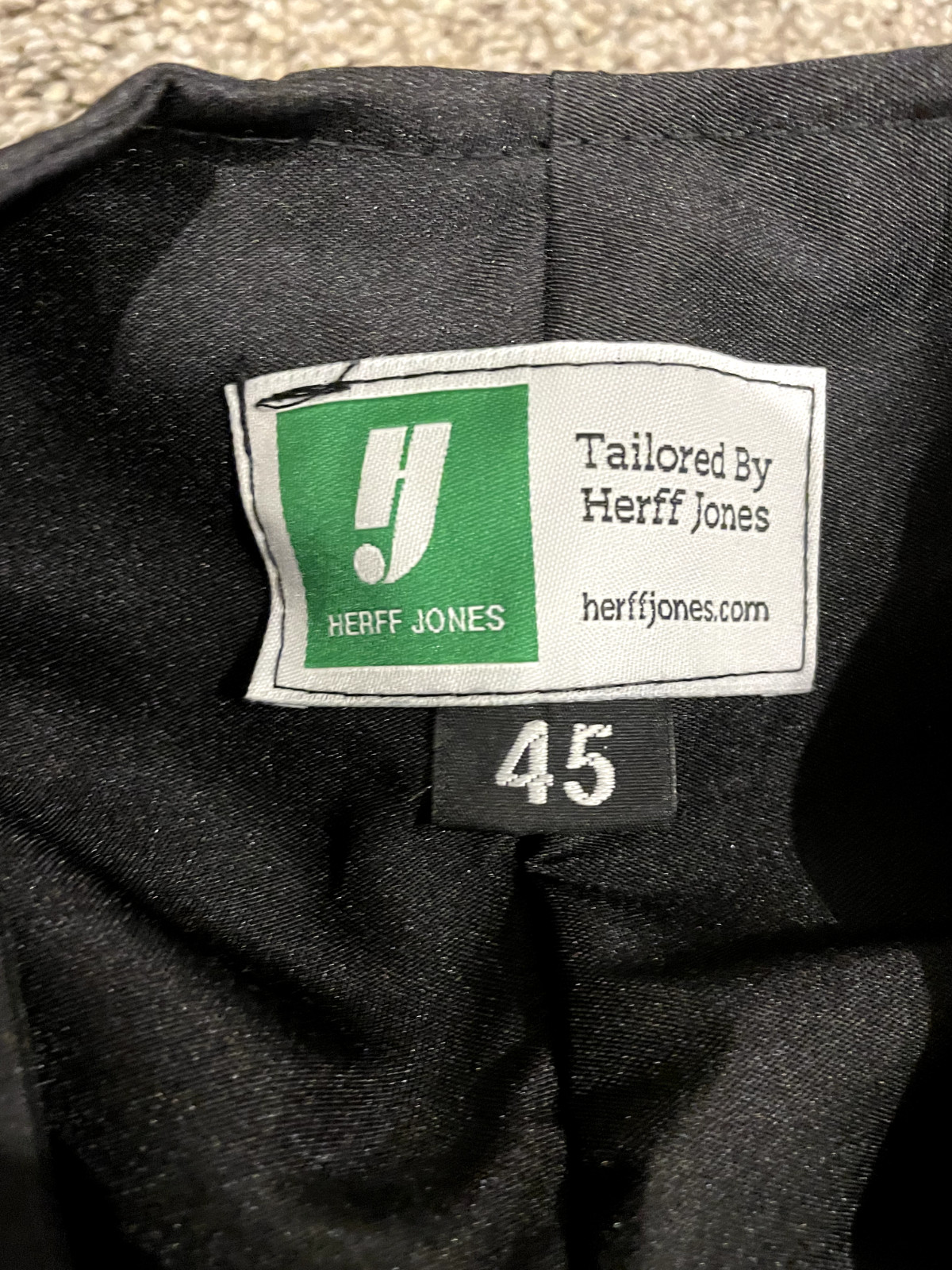 USC Bachelors Graduation Gown Herff Jones Black – Multiple Sizes