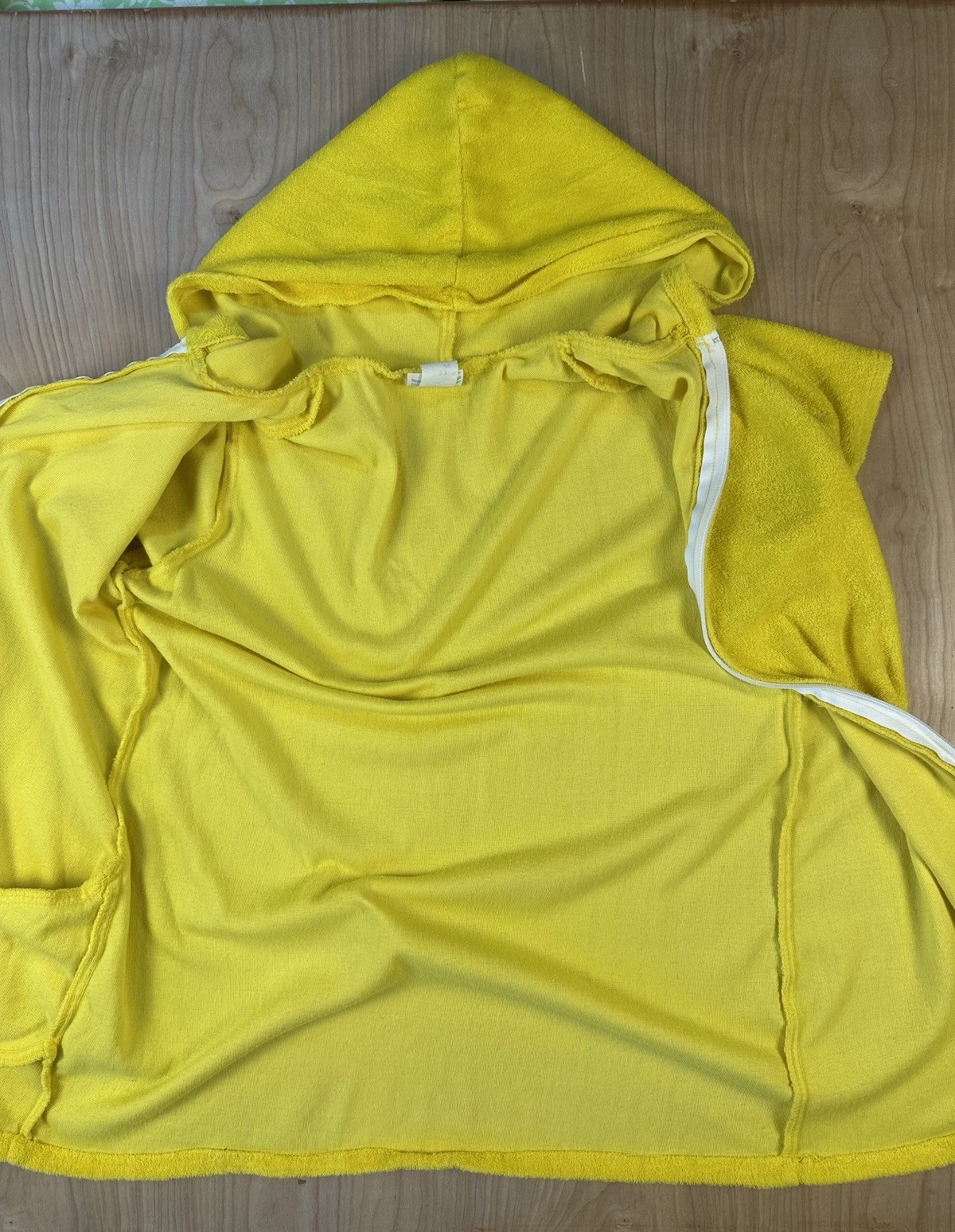 vintage 80’s JC PENNY california YELLOW TERRY CLOTH BEACH COVERUP large HOOD