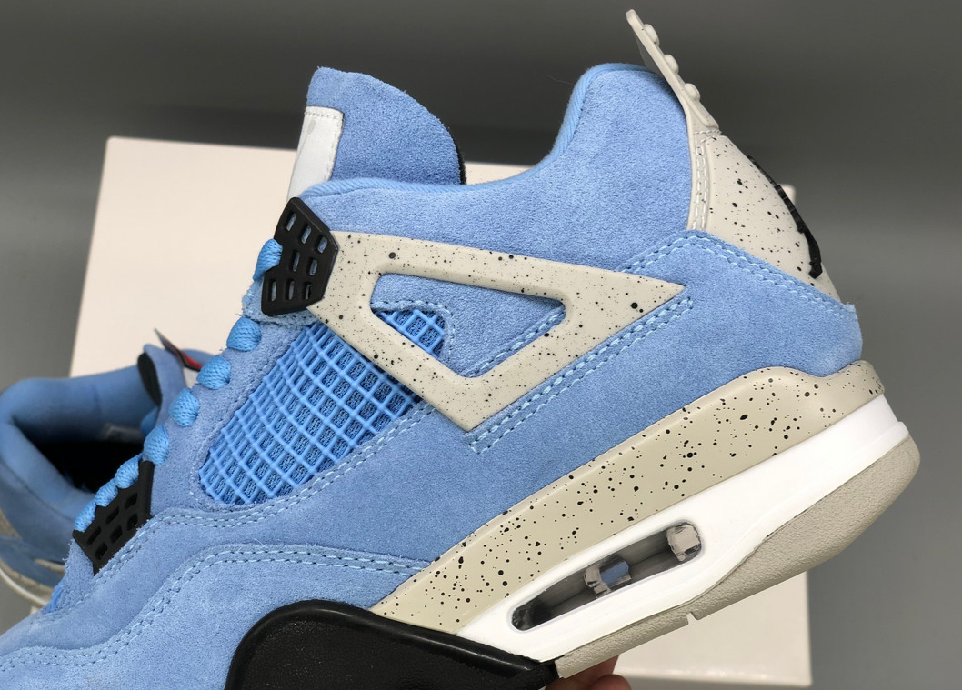 Jordan 4 Retro “University Blue” Men’s Mid Top Basketball Shoes