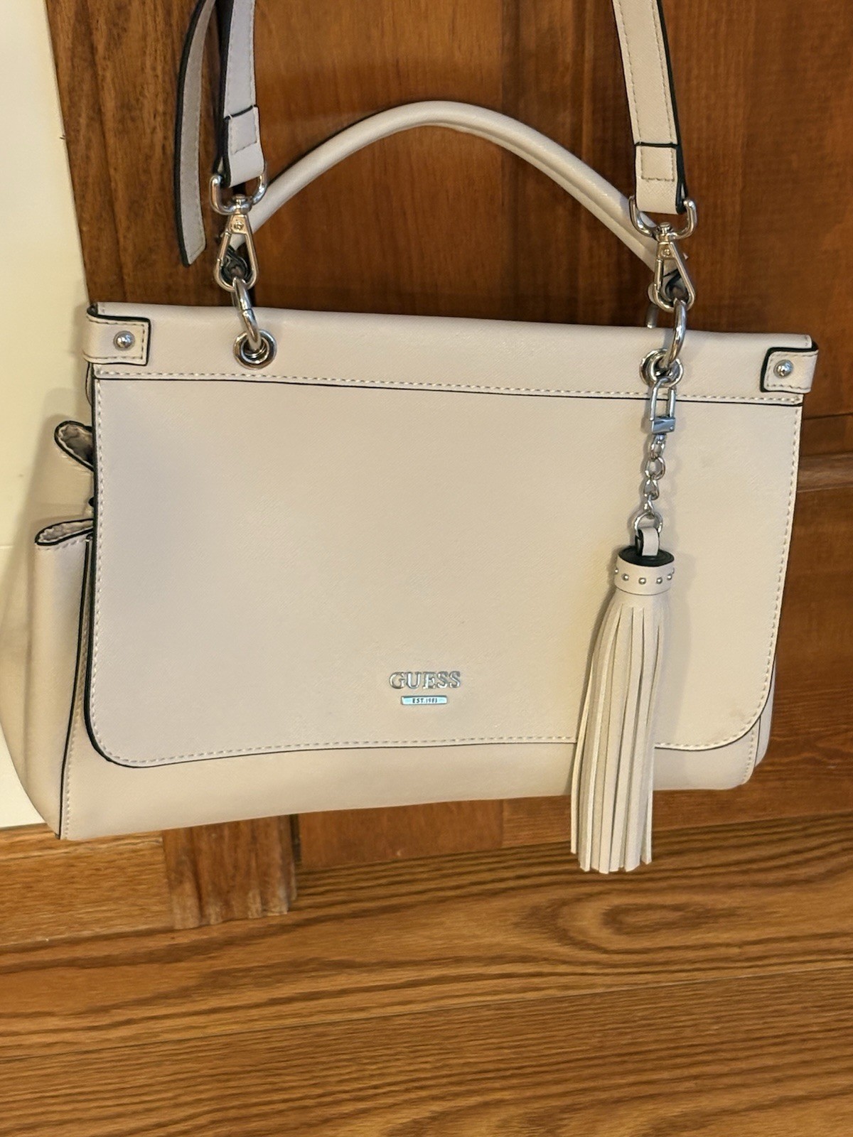 Guess Faux Leather Beige Handbag Silver Metal Logo Shoulder Strap 12x9x4