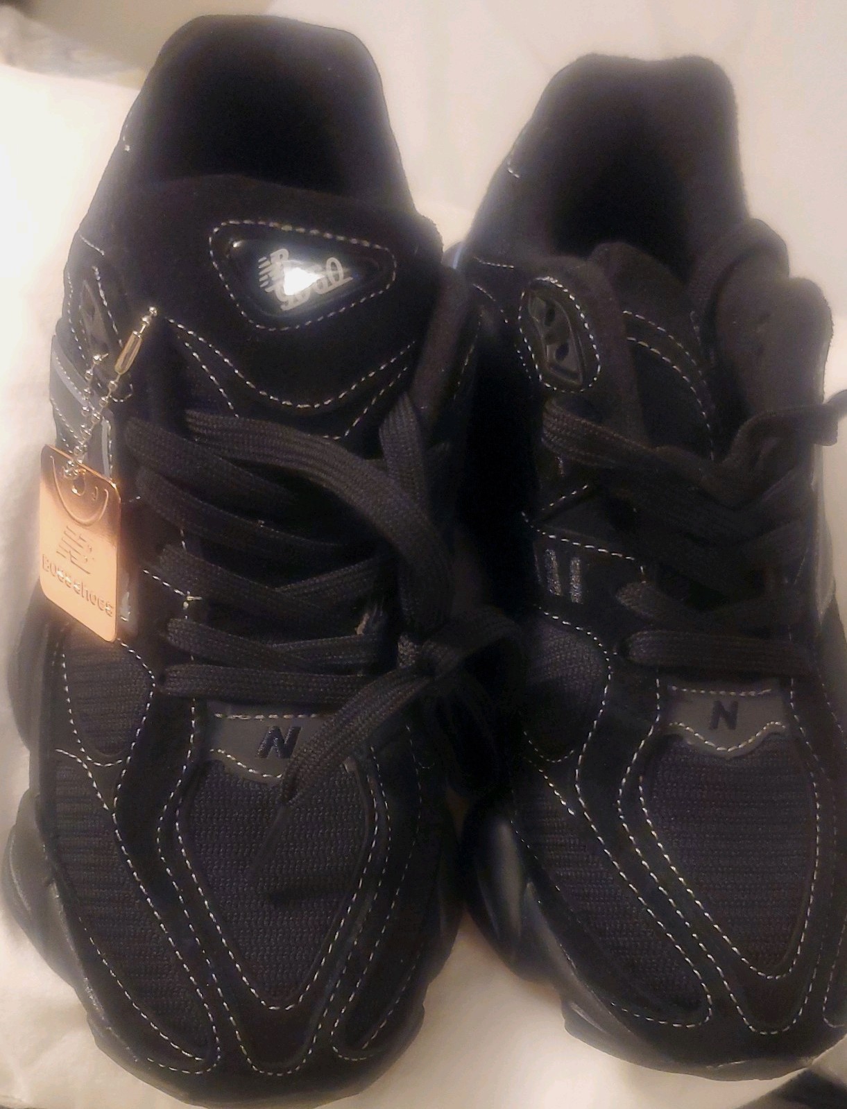 New Balance 9060 Triple Black Suede Low Top Lace-Up W -8.5 D/M- 7D. Sneakers