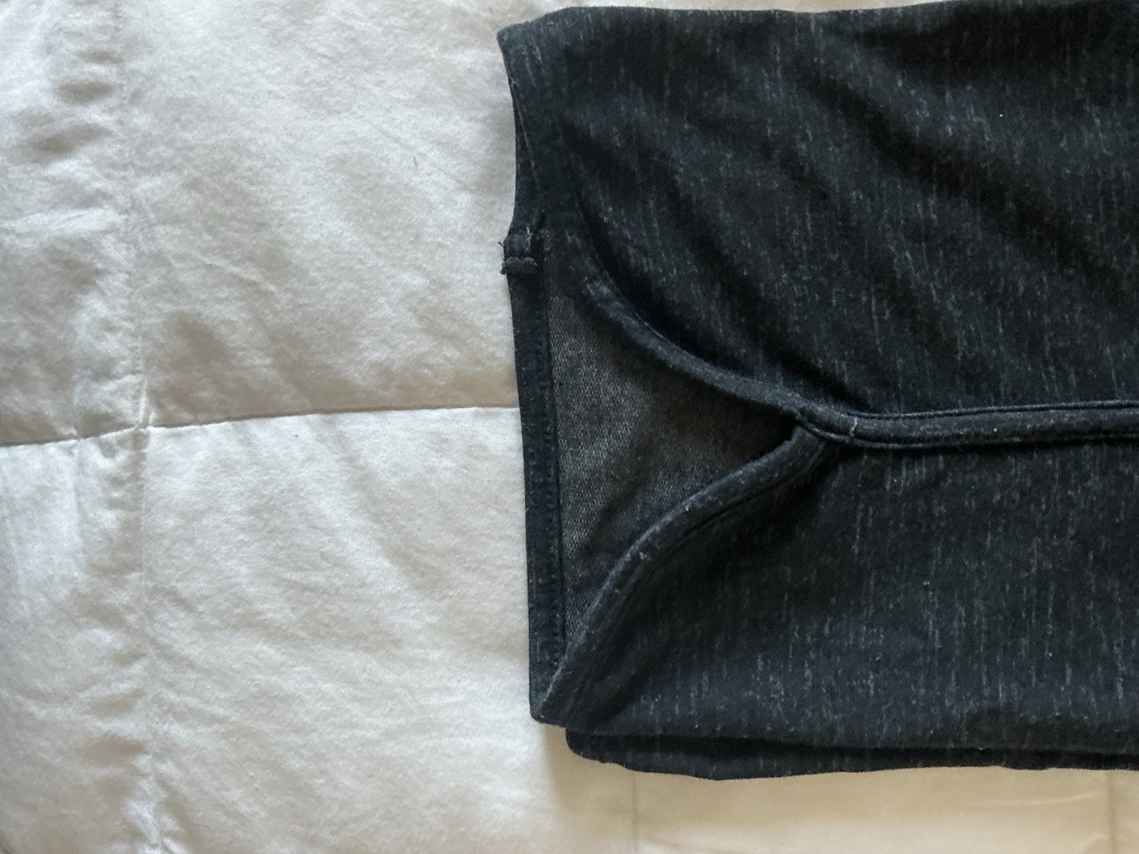 32 Degrees Cool Capris. Black Large 12-14. Excellent Condition.