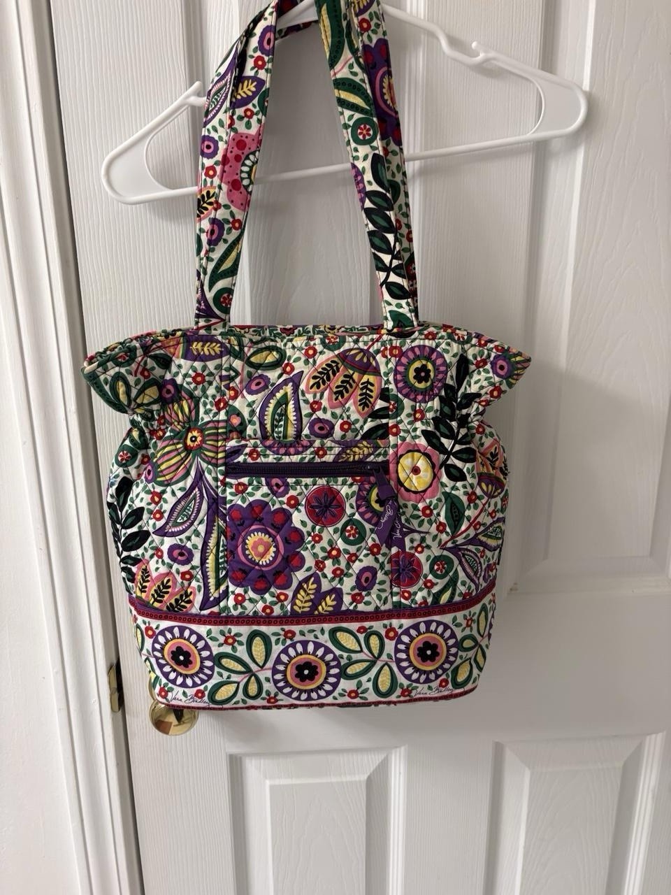 Vera Bradley Multicolor Floral Quilted Medium Tote Zip, Lined, Pockets Charm