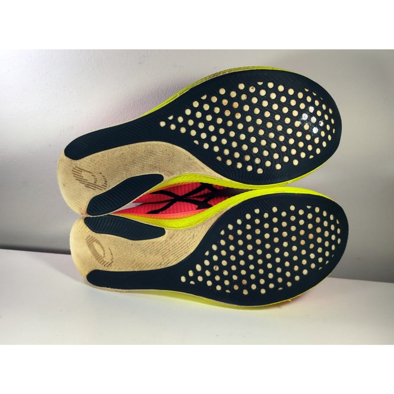 ASICS Metaspeed Sky Running Shoes Men’s 10.5 Pink Yellow Carbon Plate Road