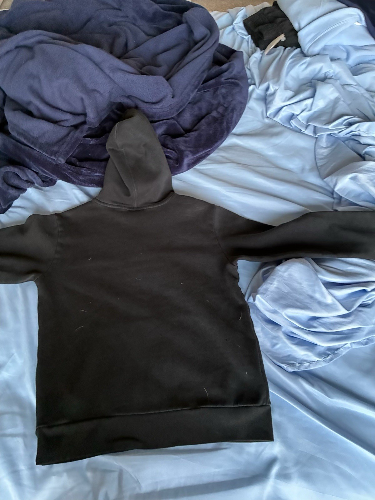 Champion Boys Black Pullover Hoodie M (10/12) Solid Logo Hooded Pockets