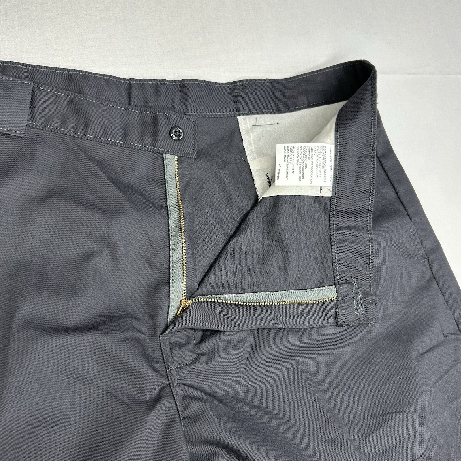 Dickies Flex Utility Work Shorts Mens Size 40 Regular Fit 13″ Inseam Gray NEW