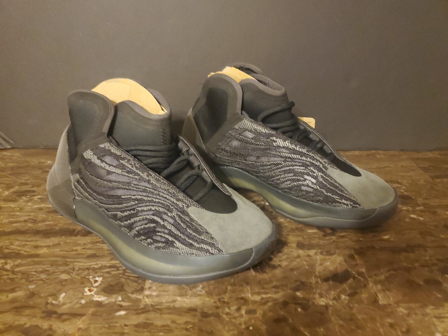 Adidas Yeezy Quantum Onyx GX1317 Basketball Size 5.5 NIB