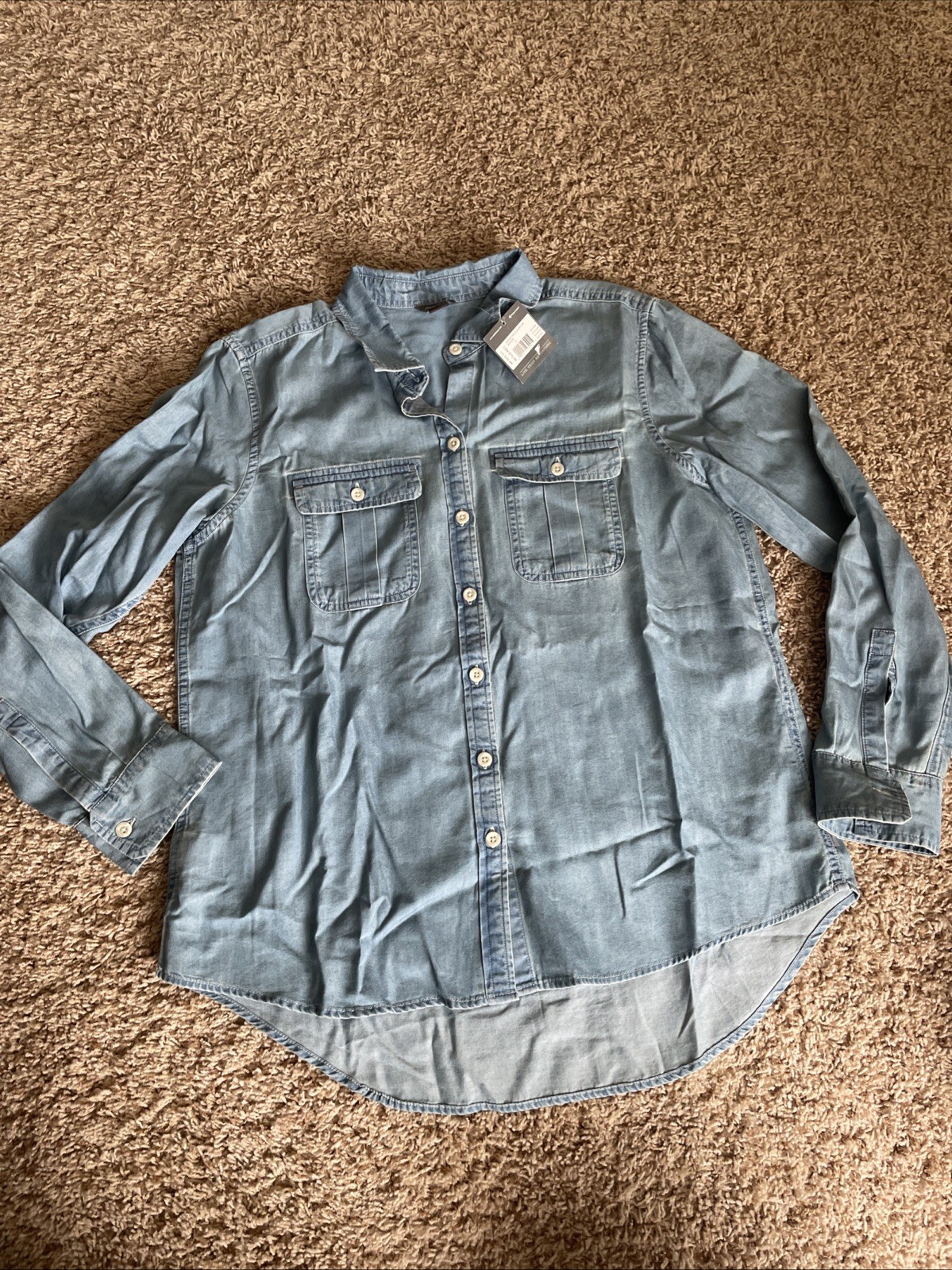 Eddie Bauer NWT Women’s Halcyon Cotton Button Up Denim Look Shirt Bleached Large