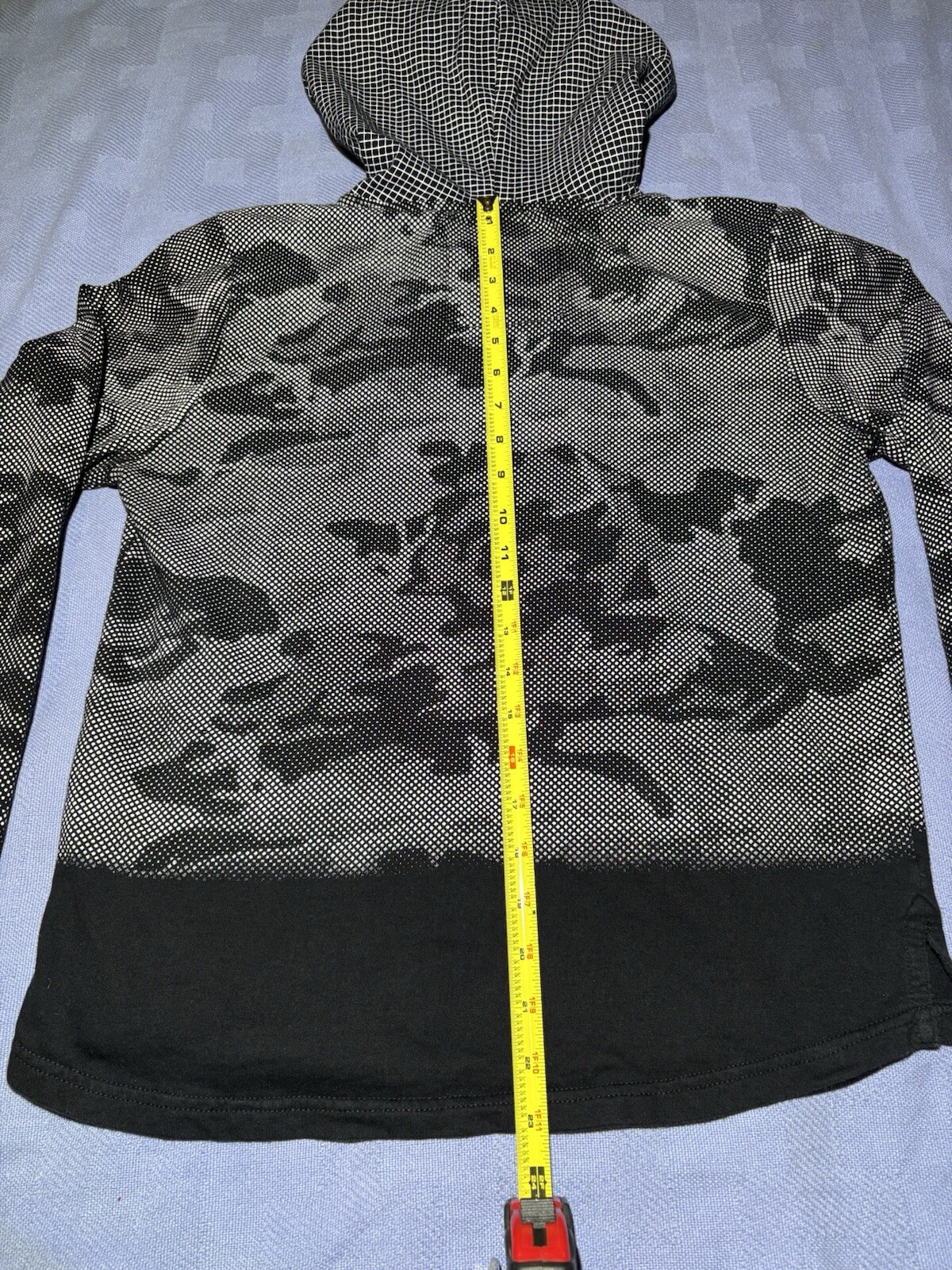 Superior Lifestyle New York Long Sleeved Hoodie Size Medium, No Draw String
