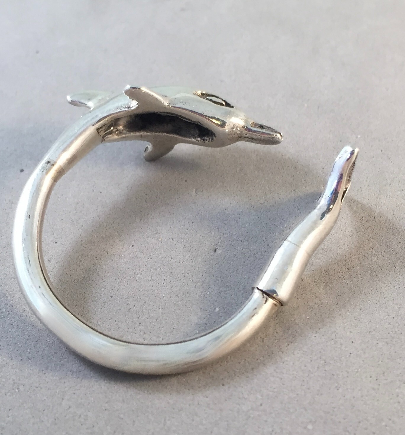 .925 Sterling Silver Dolphin Keychain 14.6 grams NEW MC01