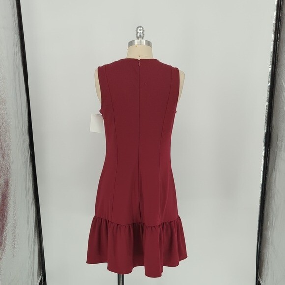 00137 Gap Ruffle Hem Dress Red Size 8 preppy Business casual party cocktail