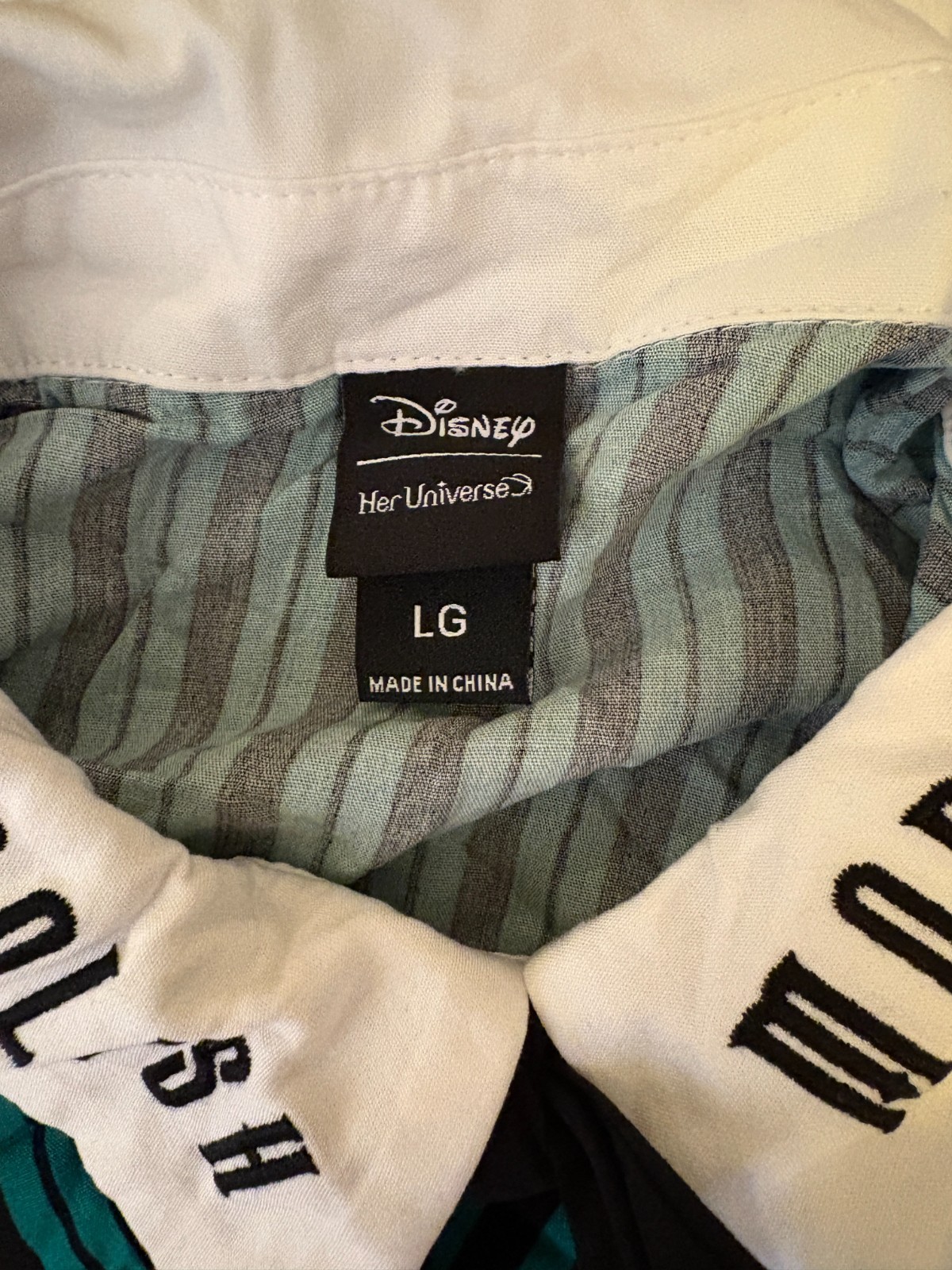 Disney Her Universe Haunted Mansion Leota Stripe Button Up Shirt Size Large NWOT