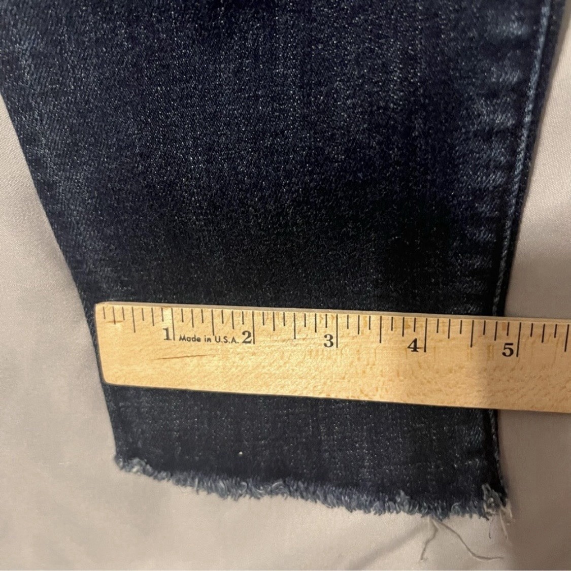 MOTHER Jeans Looker Ankle Fray Partner In Crime 25 (26” Inseam) Distress Stretch