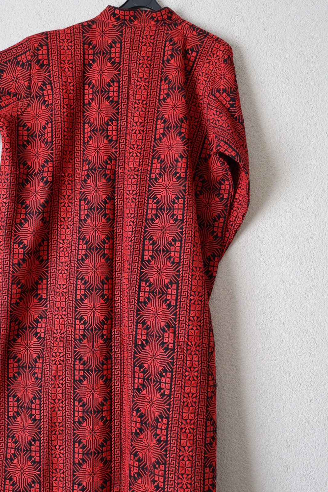 Traditional Palestinian / Jordanian Embroidered Thobe Kaftan Dress Black – WARDA