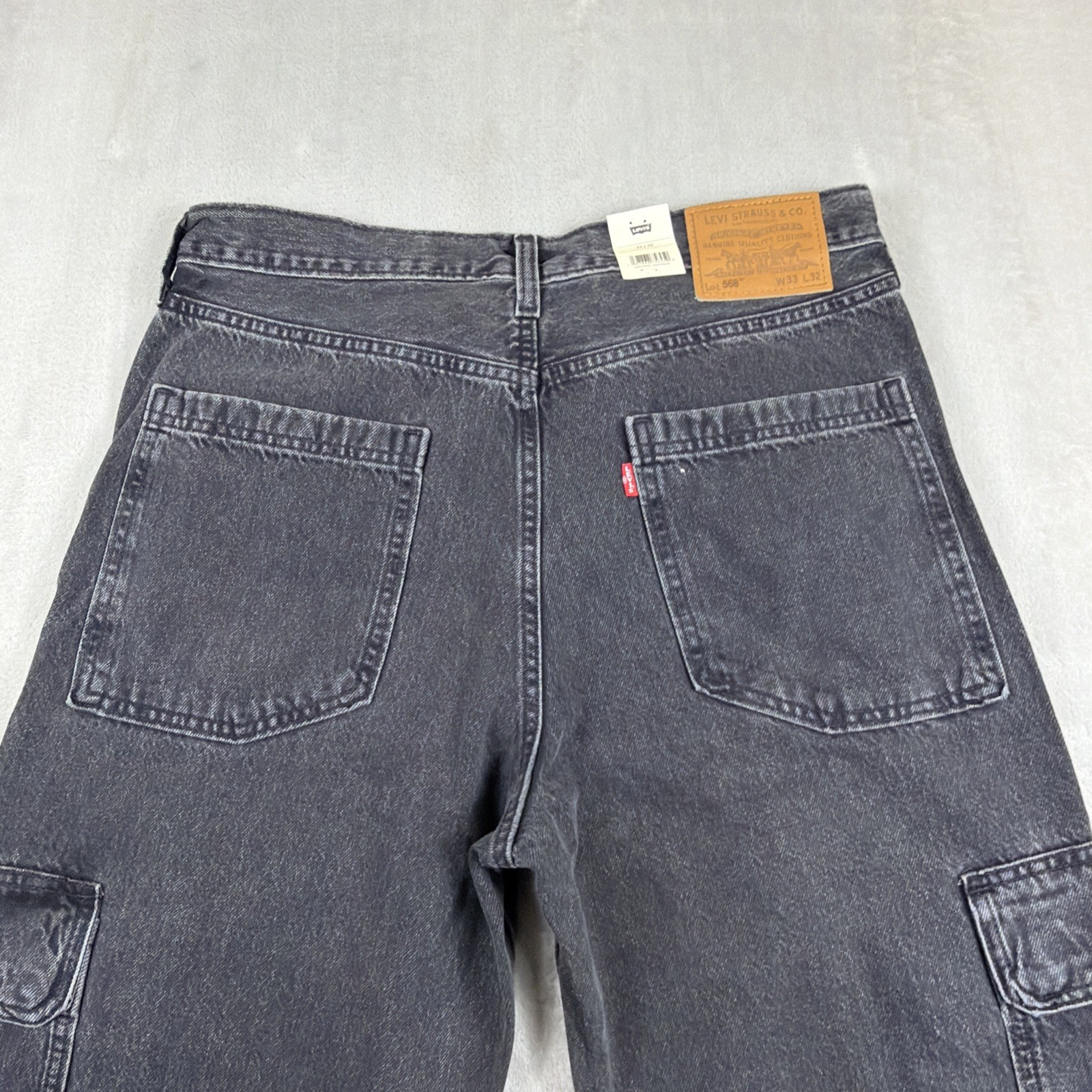 Levi’s 568 Premium Jeans Mens Size 33×32 Black Loose Straight Cargo Denim Cotton