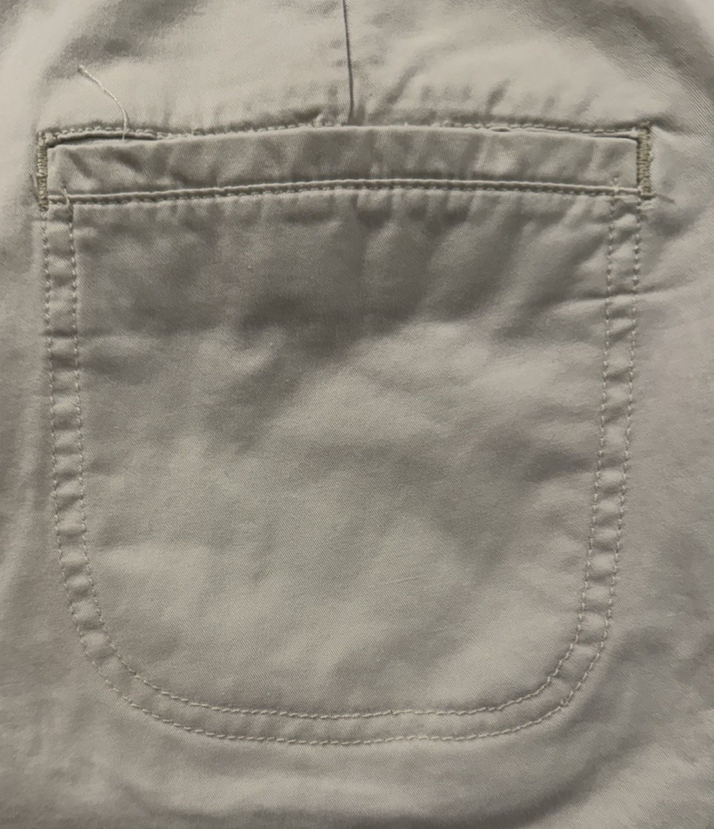 Docker’s Collection Women’s Size 16 Shorts, Flat front, Pockets, Buttons, Beige