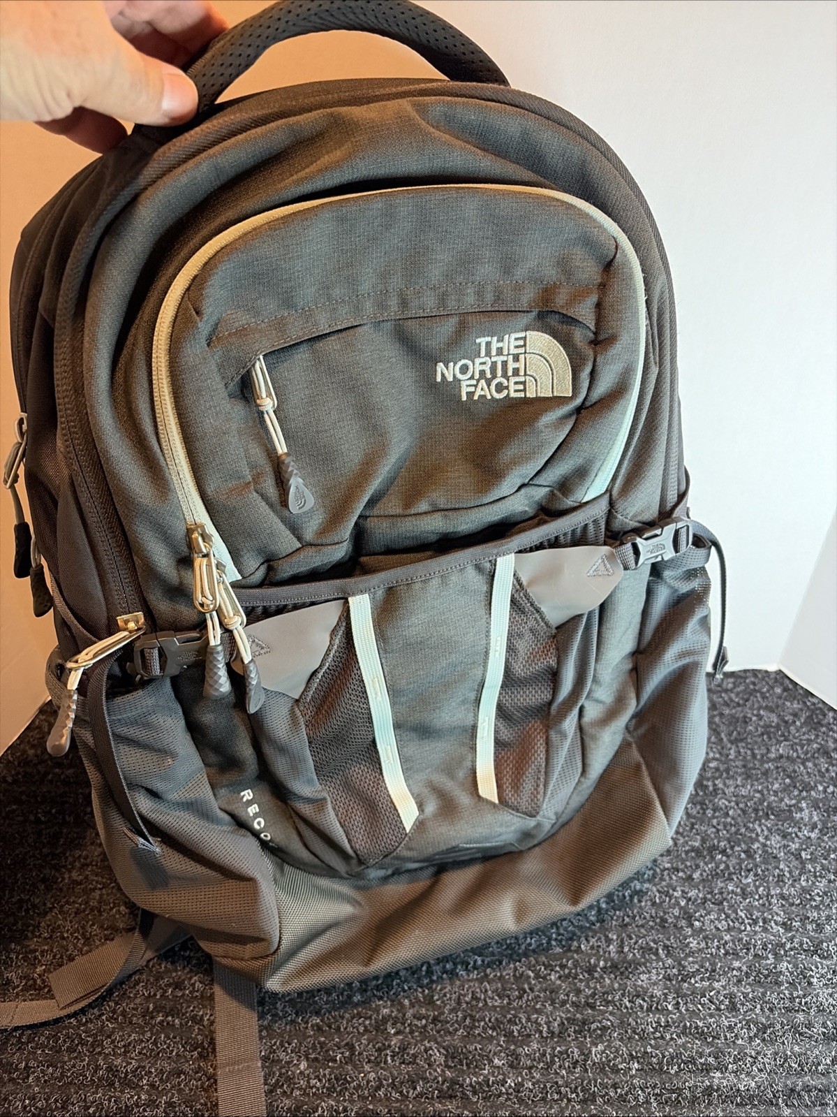 The North Face Recon Backpack School Work Hiking Padded Gray And Teal