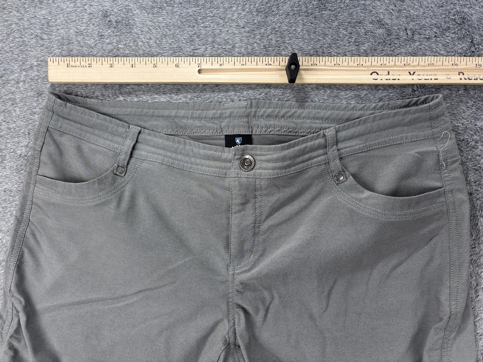 Kuhl Pants Womens 14 Gray Nylon Polyester Twill Capri Zip Pockets Outdoor Travel