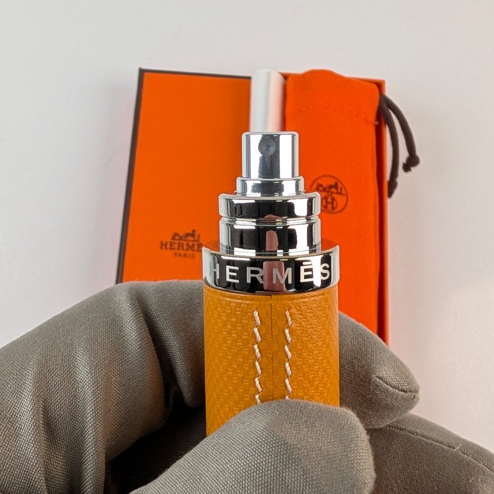 New HERMES Refillable Atomizer Perfume Case Accessory Leather Saddle Gold