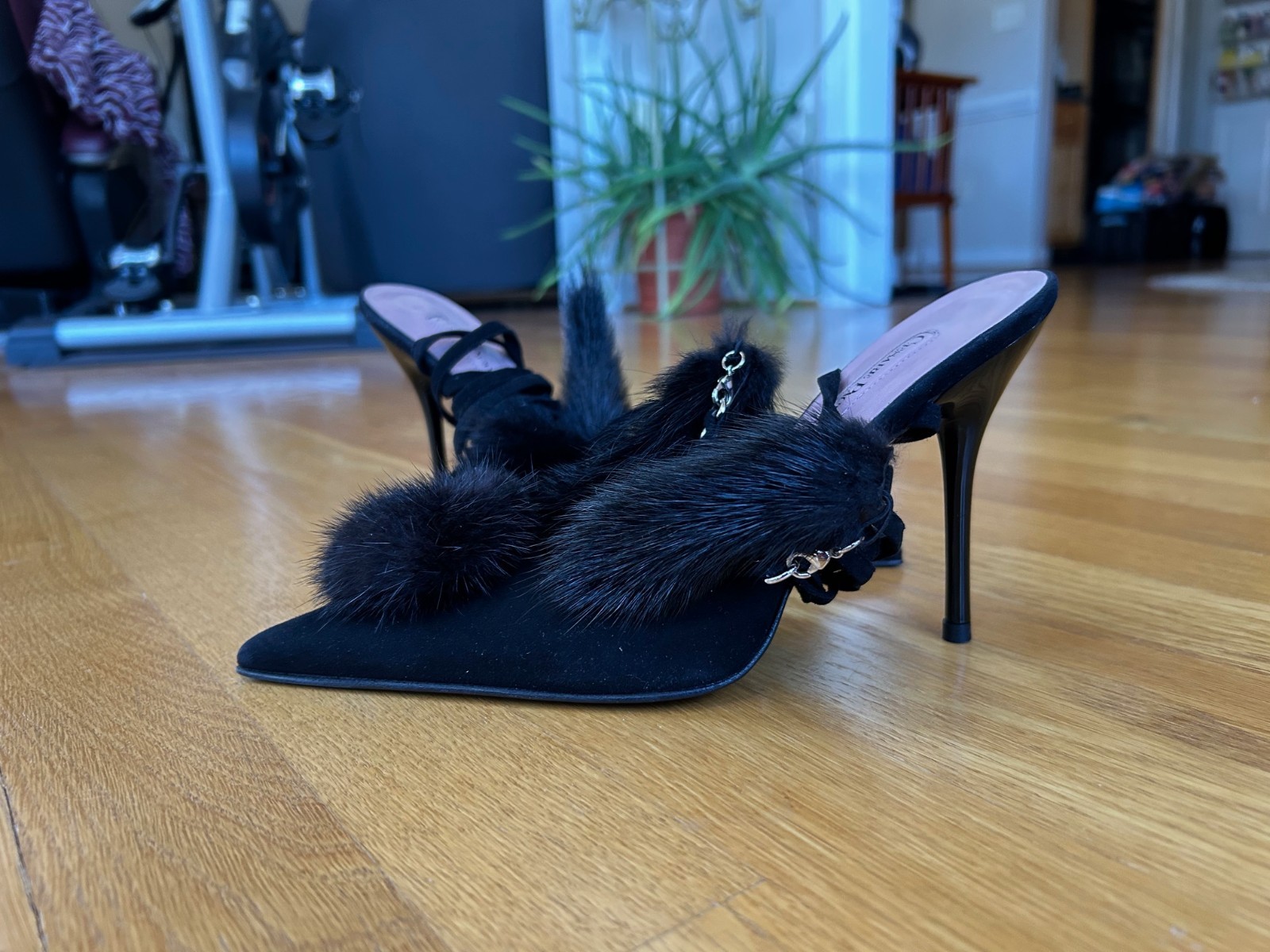 CESARE PACIOTTI Black Suede Pom-Pom Fur Tassels Sandals SZ 7.5 IT 37.5 Excellent