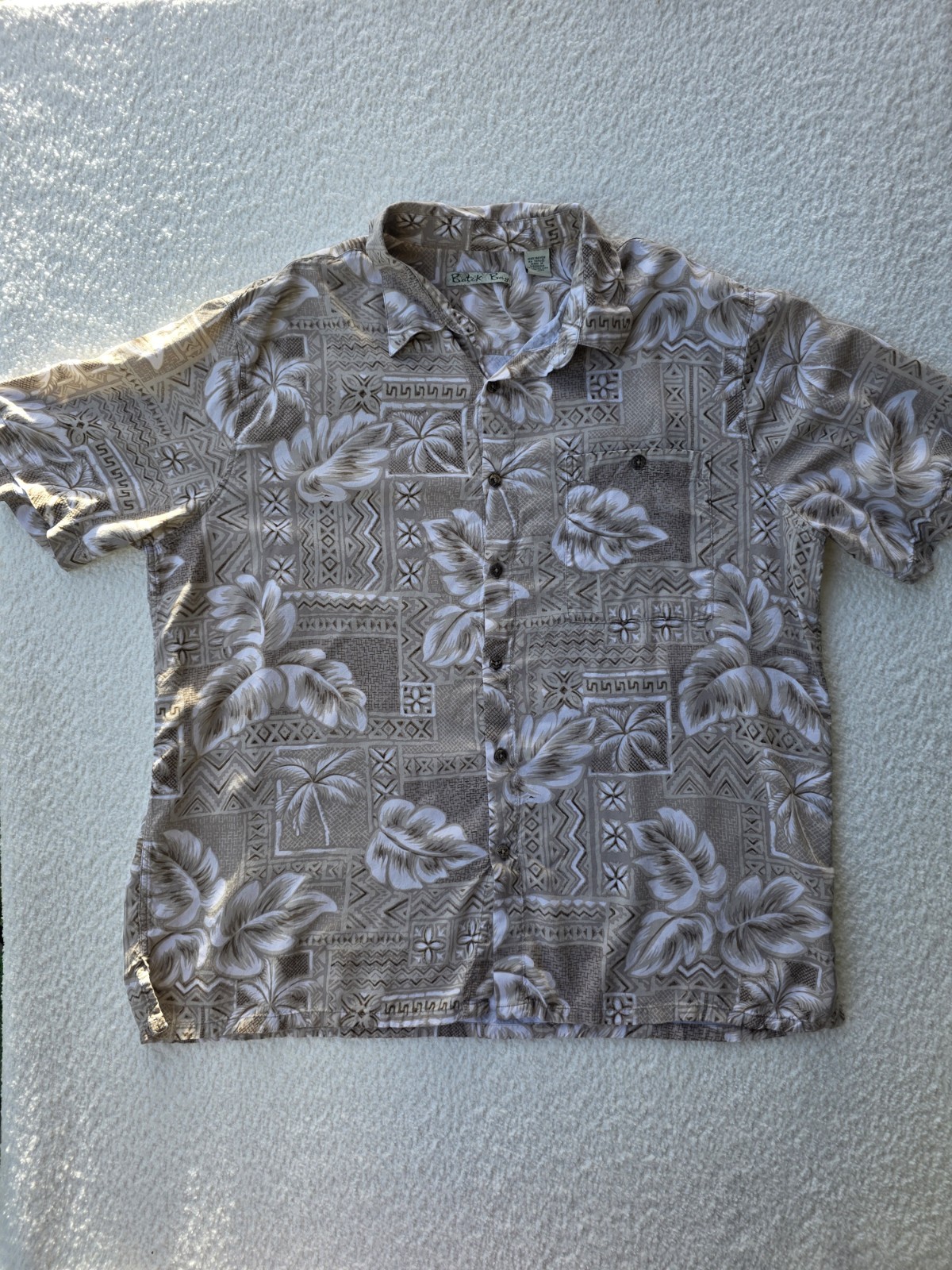 Beige Batik Bay short-sleeve Hawaiian shirt