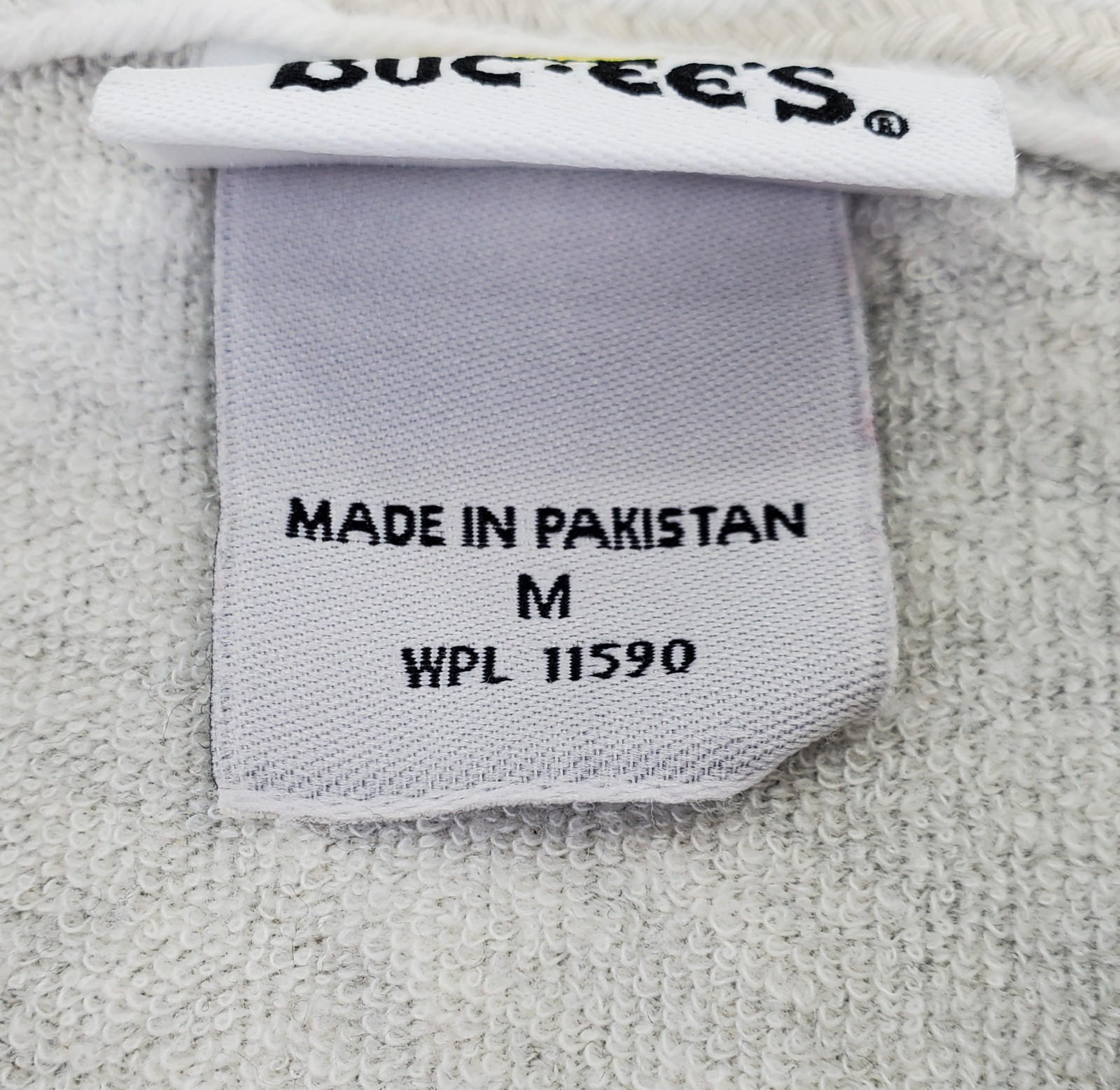 Buc ees Hoodie Womens M Light Gray Camo Logo V Neck Raw Edge Distressed Bucees