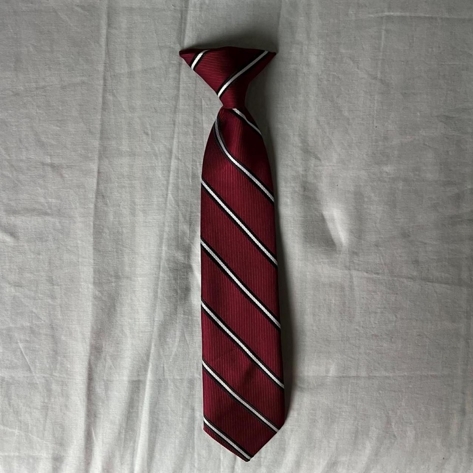 Unbranded Men’s White and Red Accessory